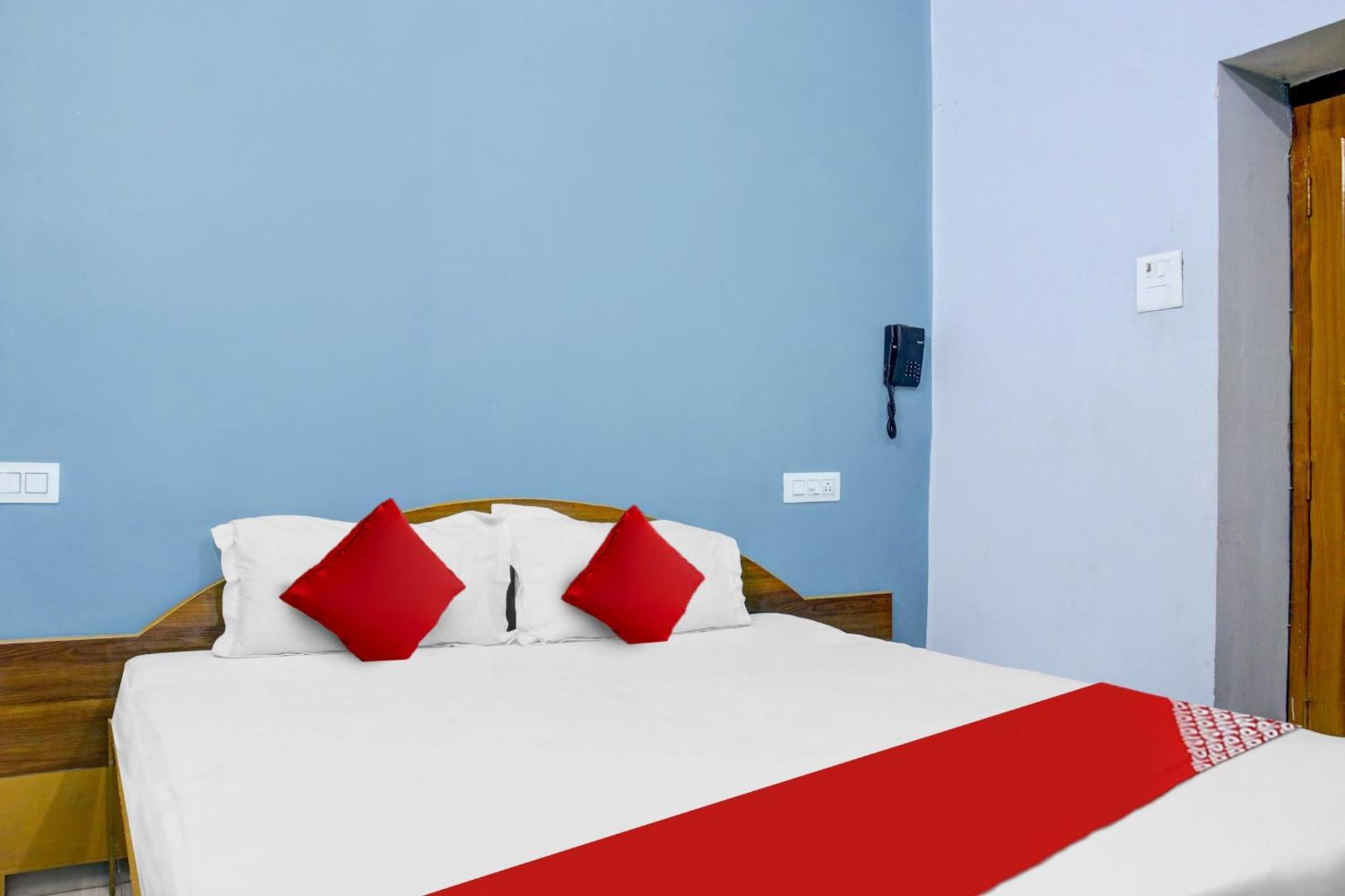 Hotel O Triveni. Patna  Buitenkant foto