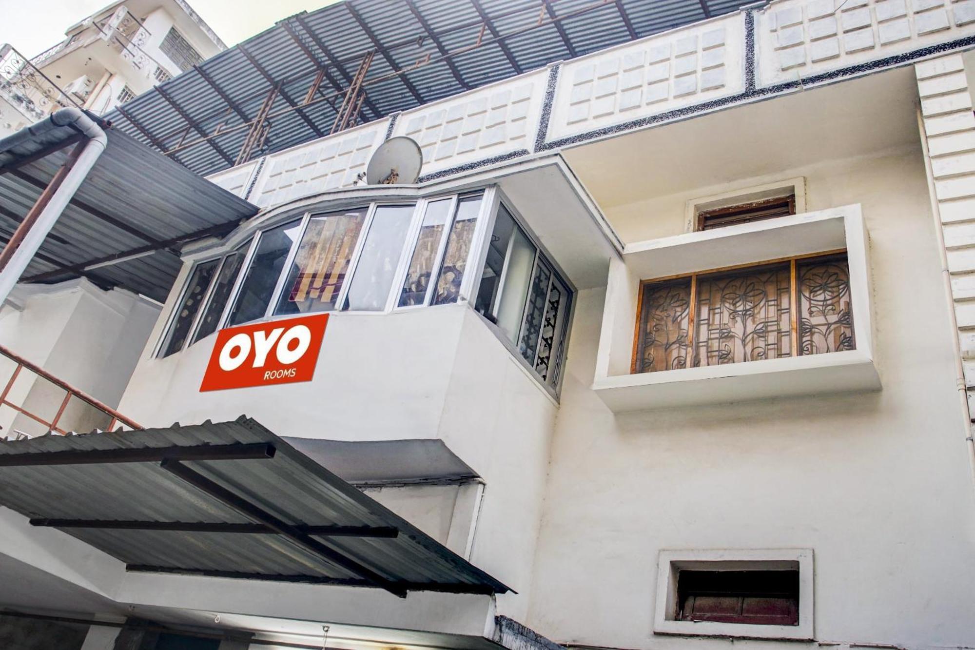 Hotel O Triveni. Patna  Buitenkant foto