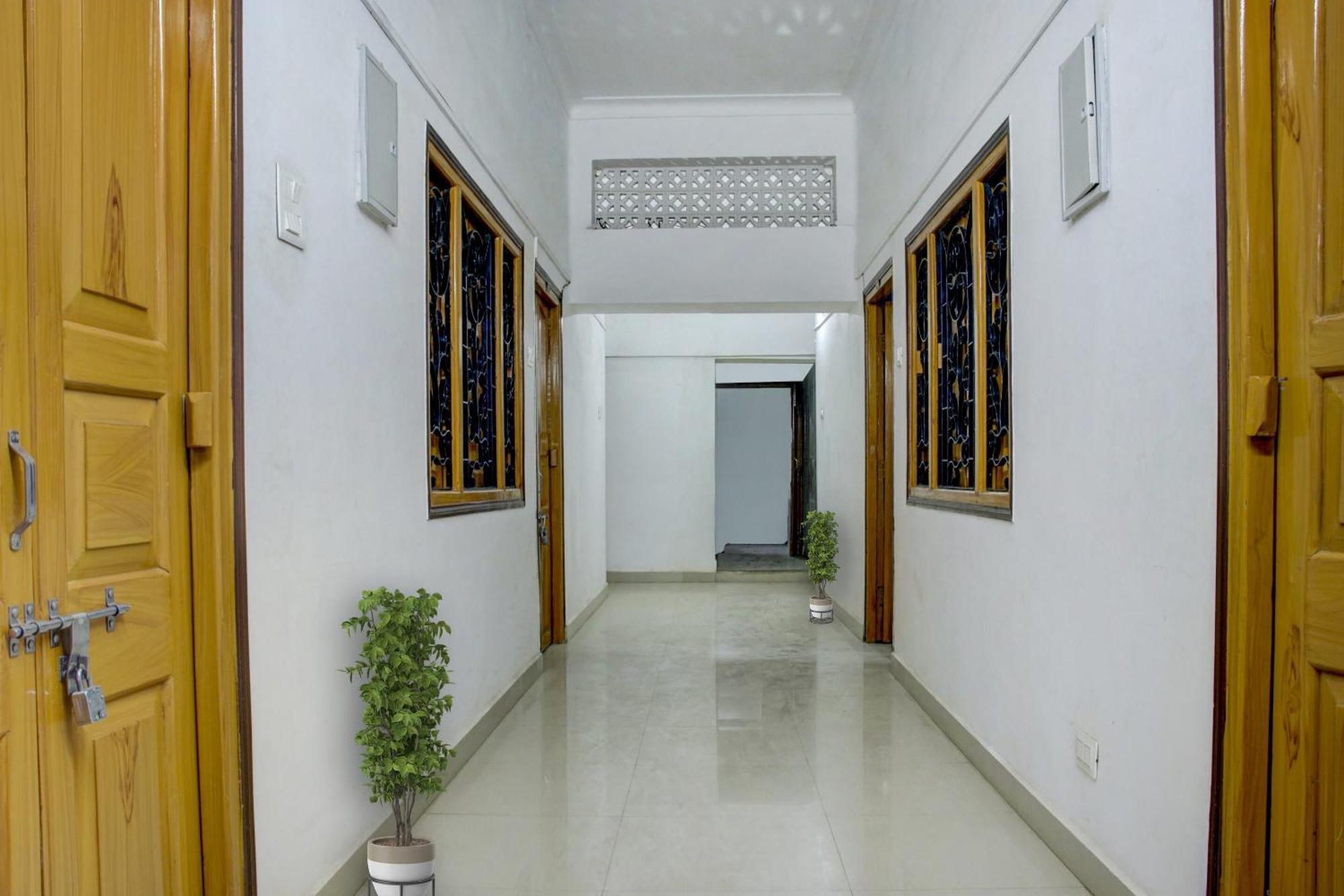 Hotel O Triveni. Patna  Buitenkant foto