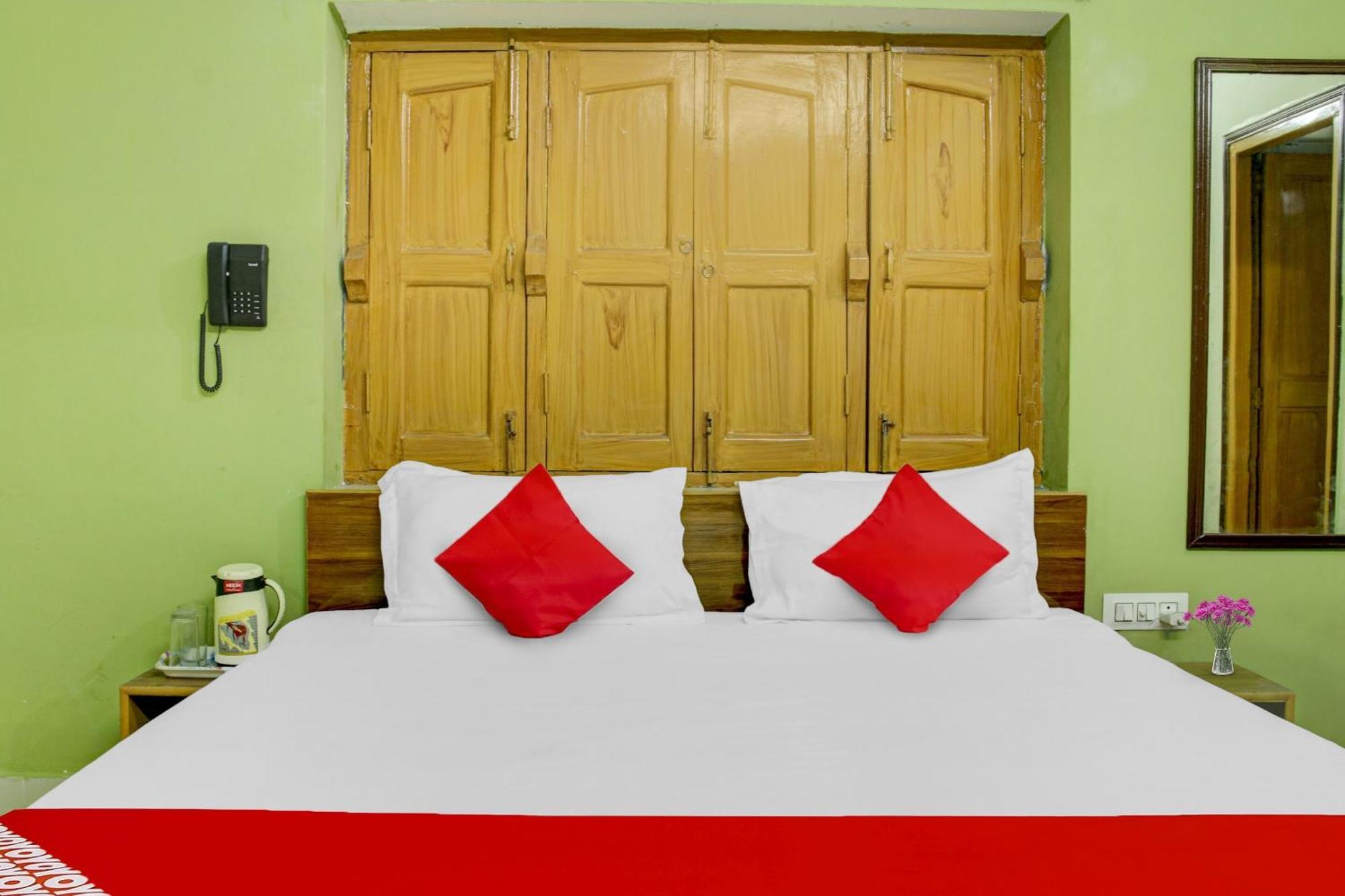 Hotel O Triveni. Patna  Buitenkant foto