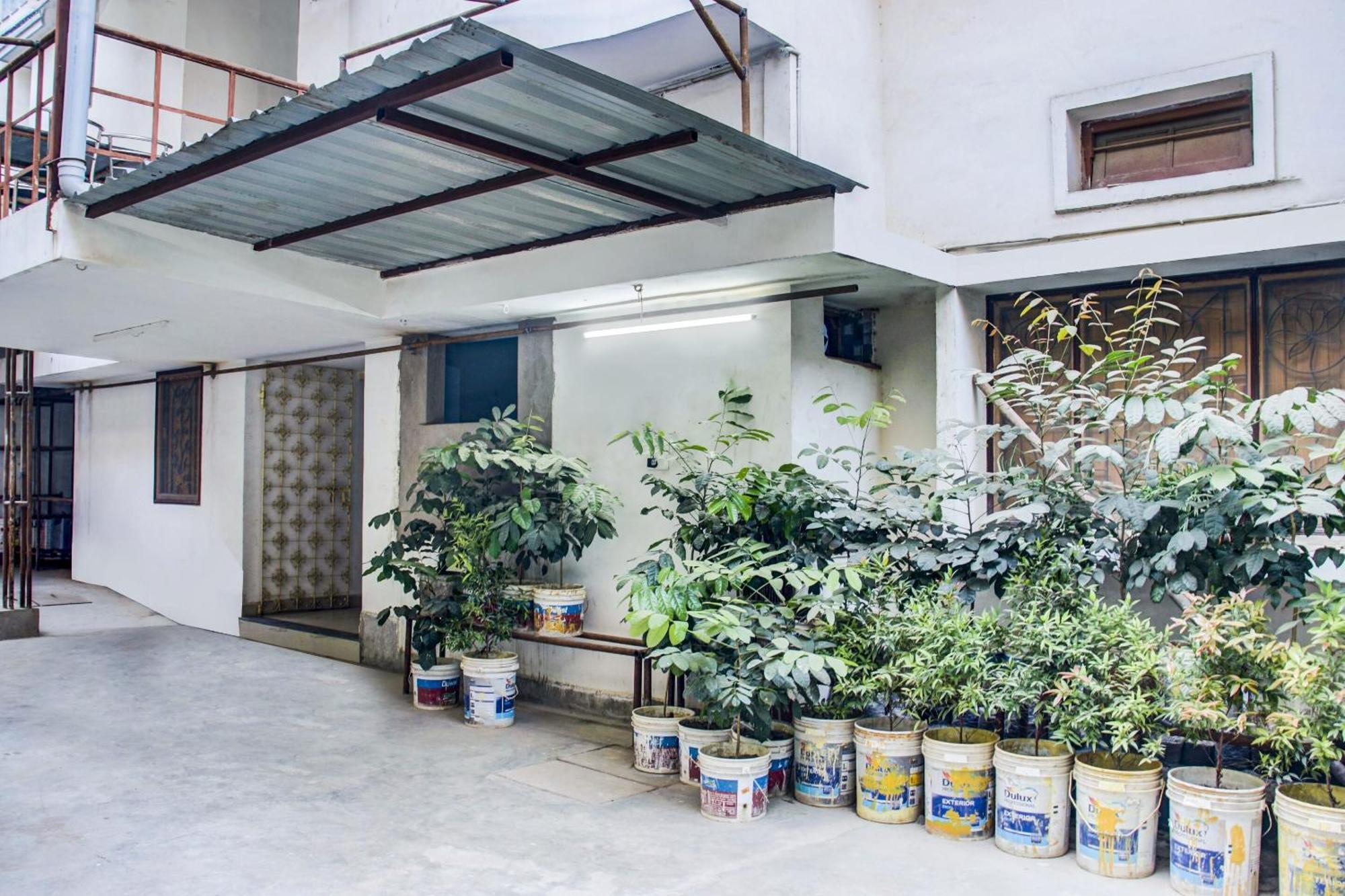 Hotel O Triveni. Patna  Buitenkant foto