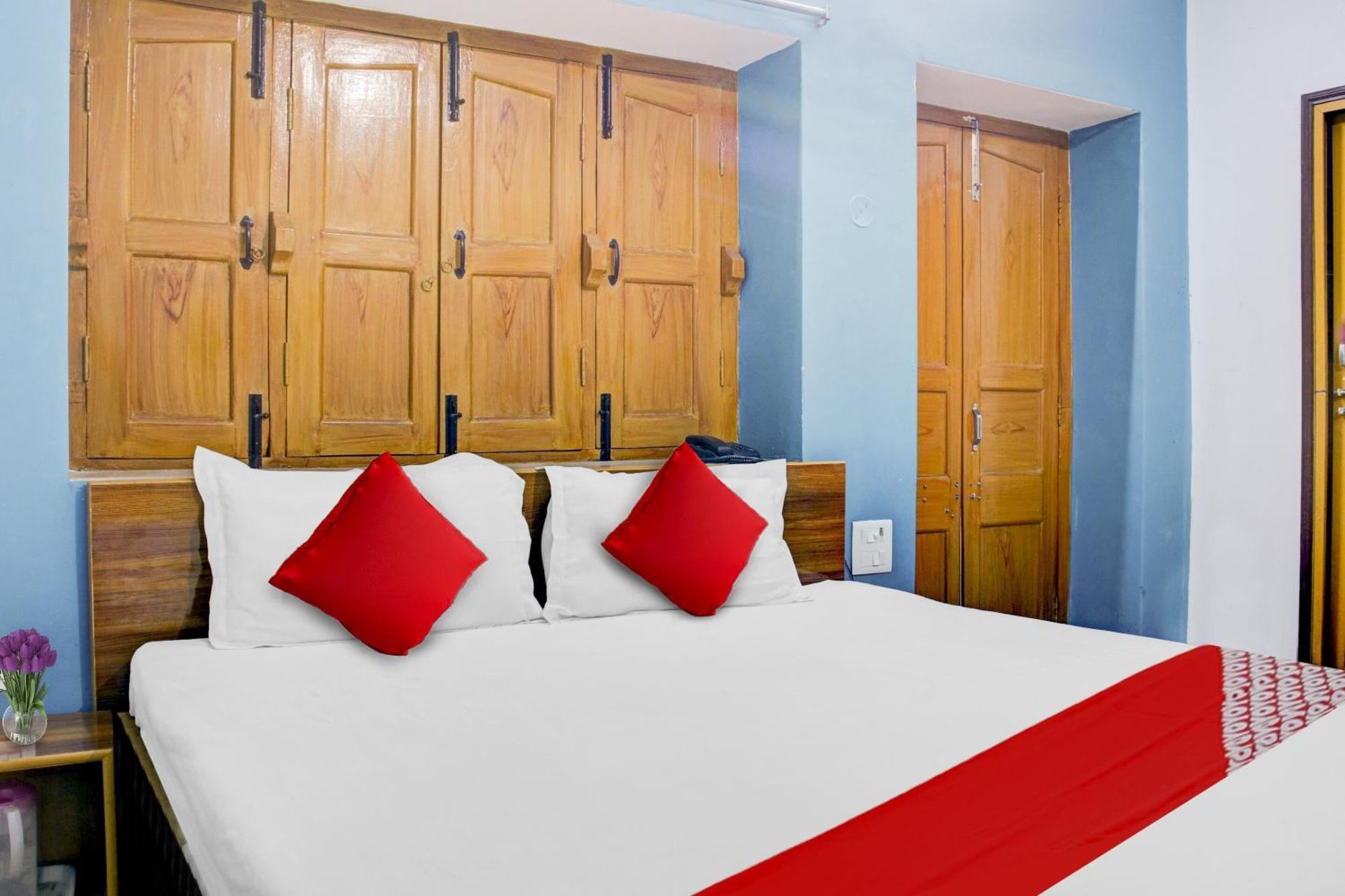 Hotel O Triveni. Patna  Buitenkant foto