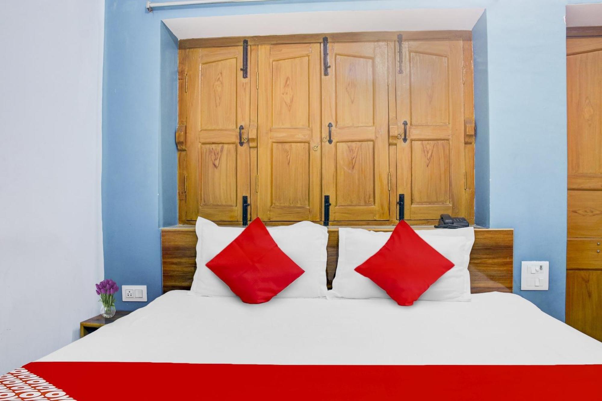 Hotel O Triveni. Patna  Buitenkant foto