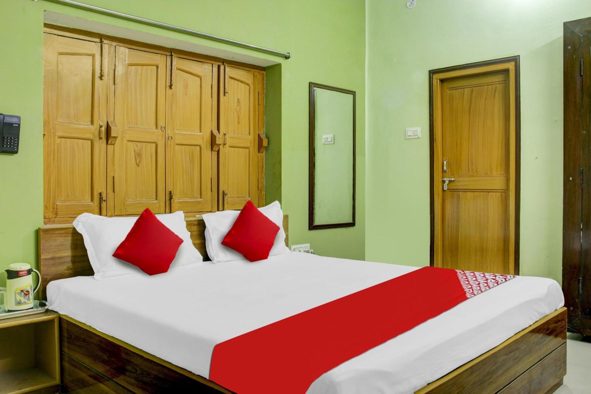 Hotel O Triveni. Patna  Buitenkant foto